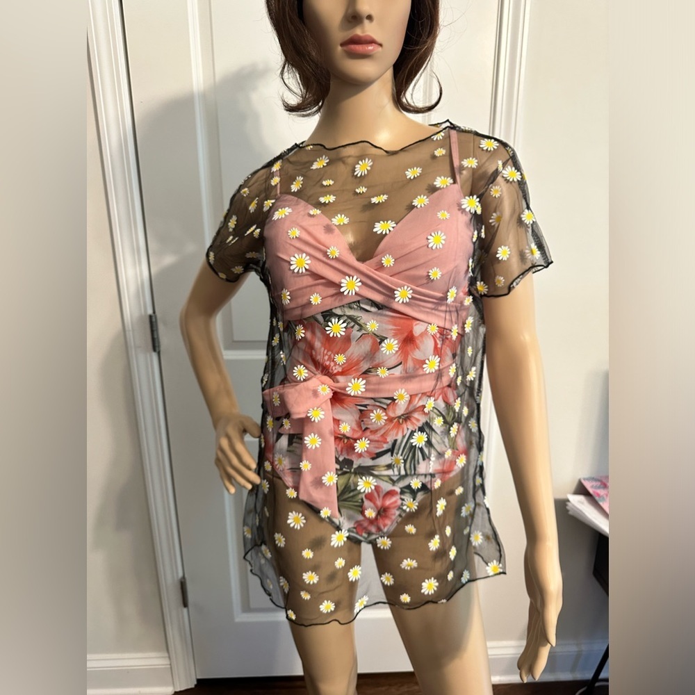NIP-Daisy Coverup Mesh Top - Picture 3 of 6